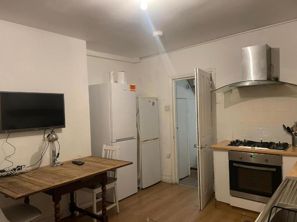 Guest House Balham, South London Spacious, Lambert, 6 Rooms Available Rum bild